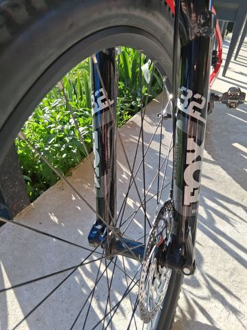 Used SUNN Custom Shimano Deore 2023 Mountainbike, Red — image 4 of 7
