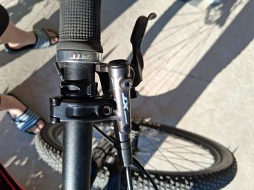 Used SUNN Custom Shimano Deore 2023 Mountainbike, Red — image 7 of 7