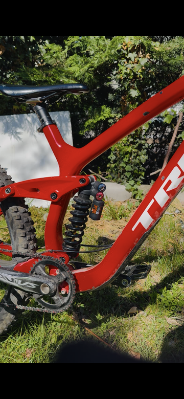 Used Trek Session 9.9 2017 2017 Mountainbike, Red, 27.5 — image 3 of 3