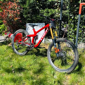 Used Trek Session 9.9 2017 2017 Mountainbike, Red, 27.5 — image 2 of 3