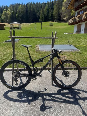Použité ARC 8 Custom Shimano XTR 2025 Mountainbike — obrázek 4 z 7