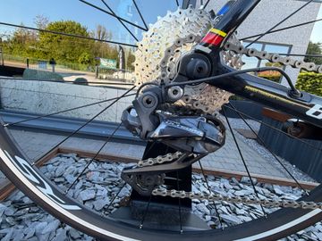 Used Look 695 Shimano Ultegra Di2 2018 Road & Gravel, Black — image 3 of 7