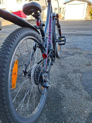 Gebrauchtes Specialized Hotrock 2020 Youth, Schwarz — Bild 4 von 7