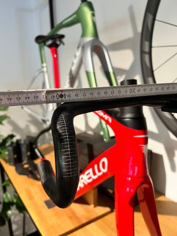 Brugt Pinarello DOGMA F RED ETAP AXS Disc 2024 Frameset 2024 Road & Gravel — billede 4 af 6