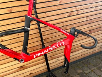 Used Pinarello DOGMA F RED ETAP AXS Disc 2024 Frameset 2024 Road & Gravel