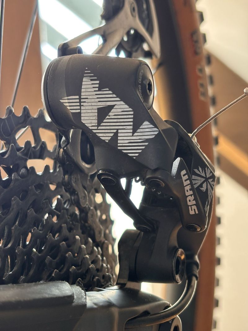 Gebrauchtes Commencal META TR V4 2025 Mountainbike, Hellgrau — Bild 18 von 21
