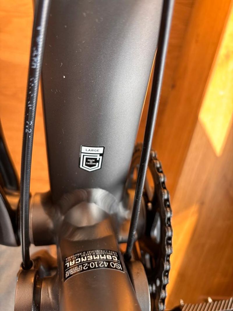 Gebrauchtes Commencal META TR V4 2025 Mountainbike, Hellgrau — Bild 3 von 21