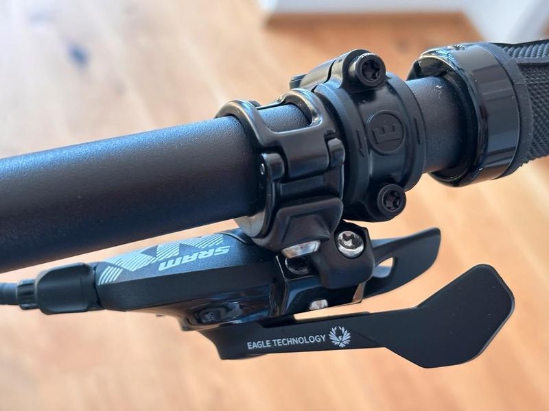 Gebrauchtes Commencal META TR V4 2025 Mountainbike, Hellgrau — Bild 8 von 21