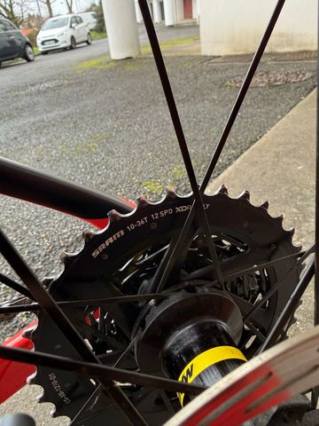 Orbea Orca SRAM Force eTap AXS 2021 Road & Gravel usato, Rosso — immagine 3 di 5