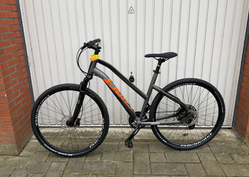 Used Ghost Square Cross Essential AL 2023 2023 Urban & Touring