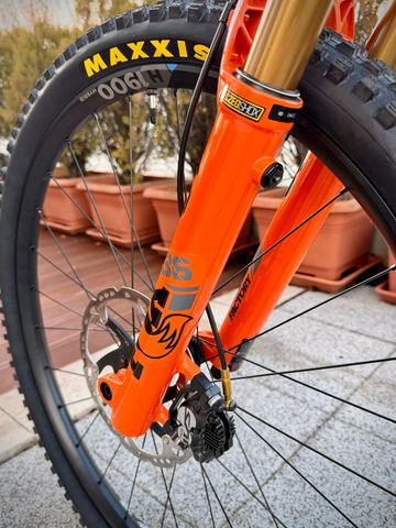 Käytetty Santa Cruz Heckler SRAM X0 Eagle AXS (T-Type) 2023 Mountainbike — kuva 7 / 8