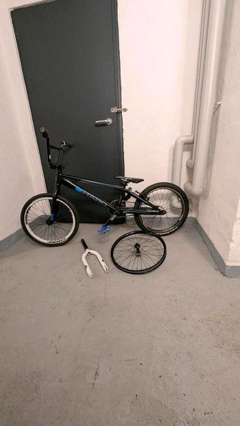 Used Haro Blackout Youth, Nero — image 2 of 5
