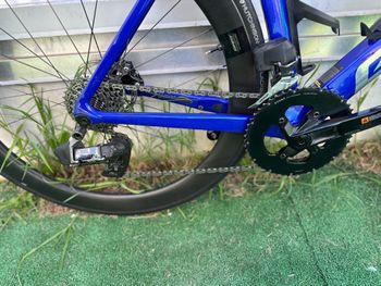 Used Giant Propel Advanced 1 2024 2024 Road & Gravel, Blue — image 7 of 11