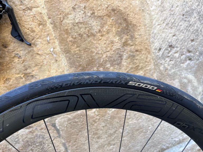 Used BMC Roadmachine Shimano Ultegra 2018 Road & Gravel, Light Gray — image 11 of 11