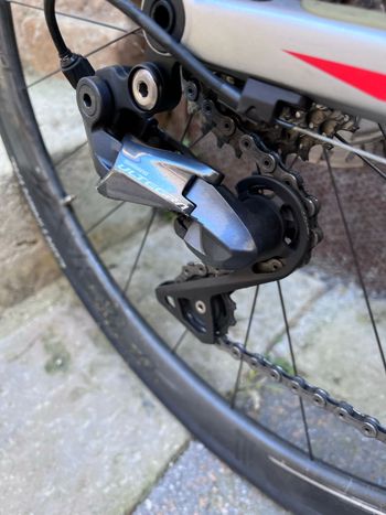 Used BMC Roadmachine Shimano Ultegra 2018 Road & Gravel, Light Gray — image 3 of 11