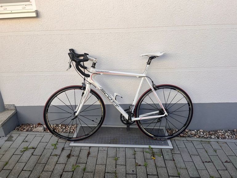 Used Scott Addict Shimano Ultegra 2009 Road & Gravel, Weiß — image 2 of 5