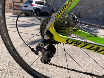 Specialized Tarmac Expert Disc 2017 2017 Road & Gravel usato, Verde — immagine 5 di 10