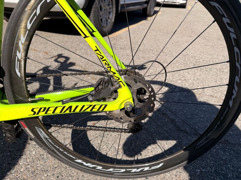 Used Specialized Tarmac Expert Disc 2017 2017 Road & Gravel — image 2 of 10