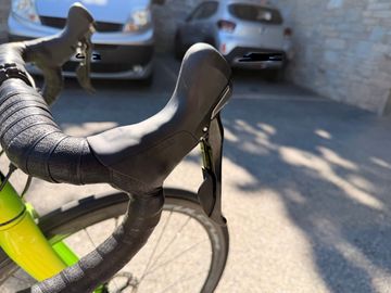 Specialized Tarmac Expert Disc 2017 2017 Road & Gravel usato, Verde — immagine 9 di 10