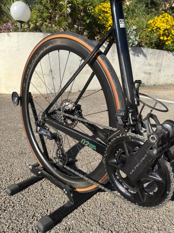 Used Factor O2 - Shimano Ultegra 2026 2026 Road & Gravel, Negro — image 3 of 8