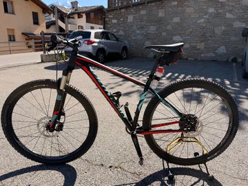 Použité Specialized Crave Expert 29 2016 2016 Mountainbike — obrázek 1 z 14