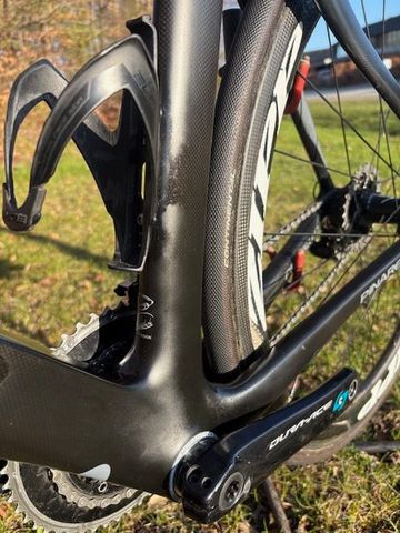 Pinarello Dogma Shimano Dura Ace Di2 2017 Road & Gravel d'occasion — image 9 sur 14