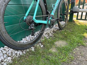 Bianchi Binachi Oltre XR4 2019 Road & Gravel usato, Verde — immagine 3 di 7