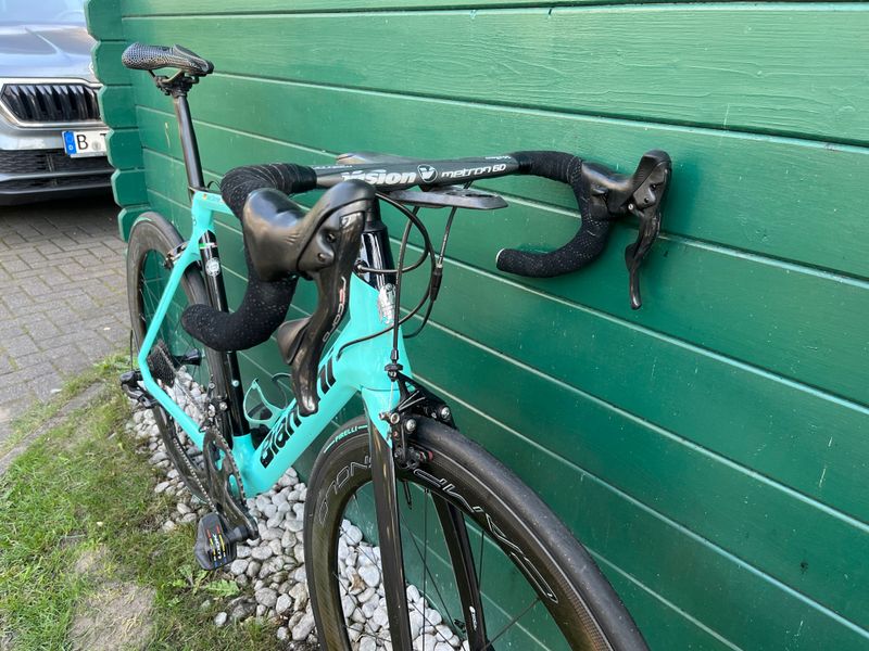 Bianchi Binachi Oltre XR4 2019 Road & Gravel usato, Verde — immagine 7 di 7