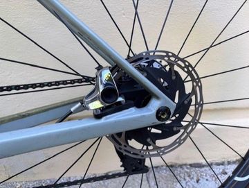 Used BMC Roadmachine 01 ONE 2020 2020 Road & Gravel, Green — image 9 of 10