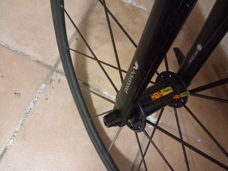 Used Giant Tcr Shimano Dura Ace 2017 Road & Gravel, Black — image 4 of 7