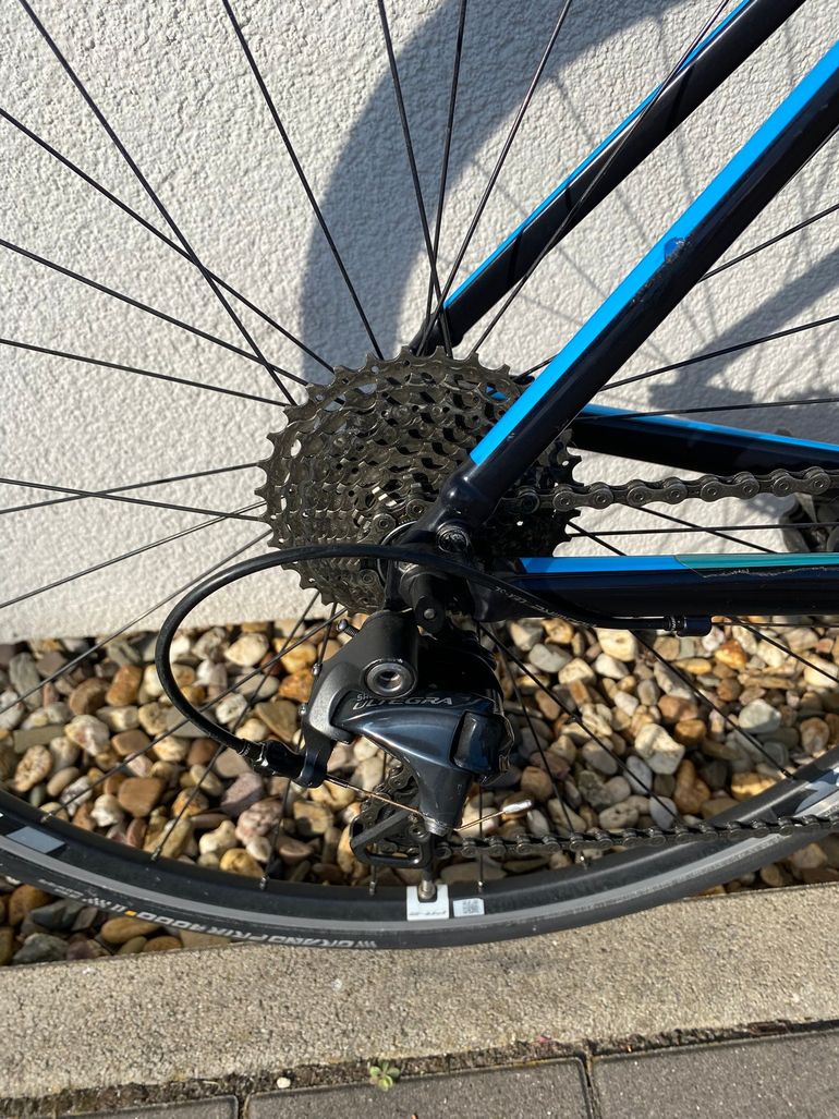 Used Giant Defy Shimano Ultegra 2015 Road & Gravel, Nero — image 5 of 10