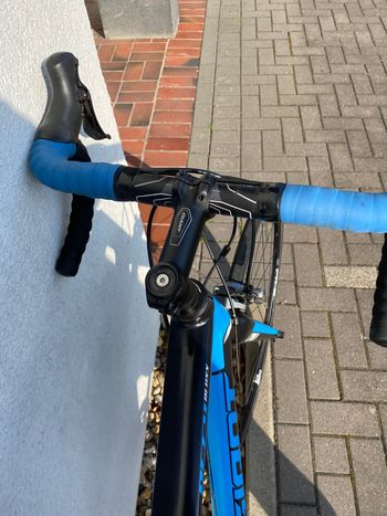 Used Giant Defy Shimano Ultegra 2015 Road & Gravel, Nero — image 9 of 10