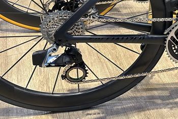 Used Specialized Tarmac SRAM Red eTap AXS 2022 Road & Gravel, Black — image 3 of 7