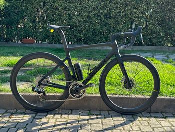 Used Specialized Tarmac SRAM Red eTap AXS 2022 Road & Gravel