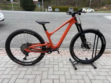 Bold Linkin 150 Pro 2024 2024 Mountainbike usato, Arancione — immagine 1 di 8