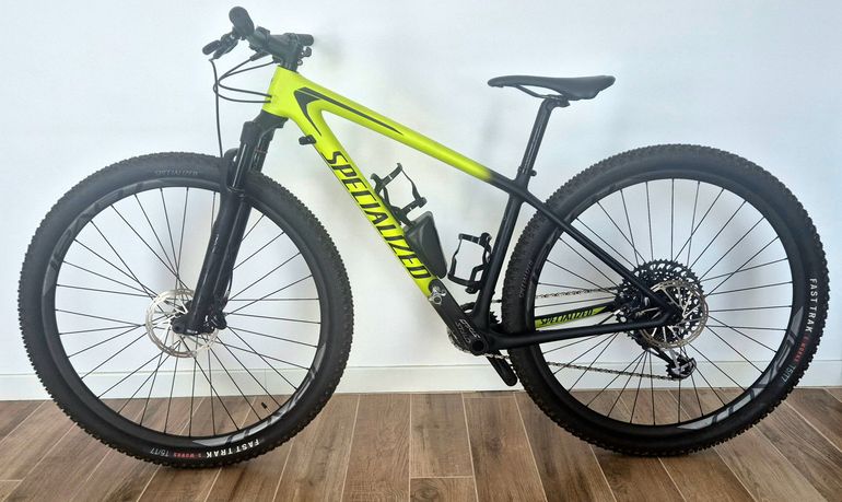 Used Specialized Men's Epic Hardtail Expert 2018 2018 Mountainbike — image 2 of 14