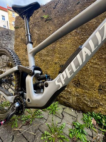 Used Specialized Enduro Comp 2023 2023 Mountainbike — image 9 of 10