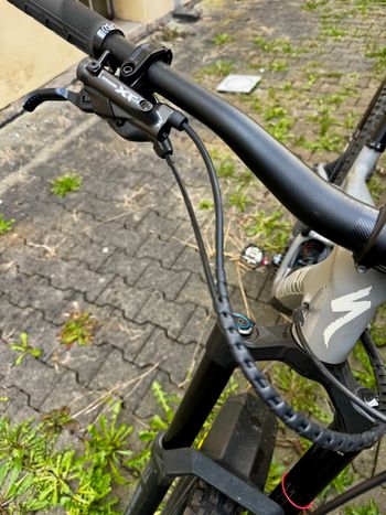 Used Specialized Enduro Comp 2023 2023 Mountainbike — image 8 of 10