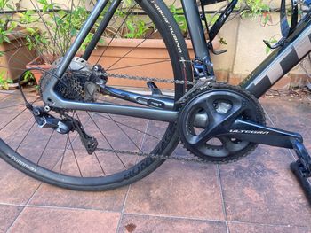 Used Trek Émonda SL 6 Disc 2022 2022 Road & Gravel — image 4 of 11
