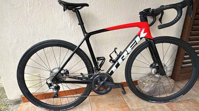 Used Trek Émonda SL 6 Disc Pro 2022 2022 Road & Gravel, Red — image 5 of 7
