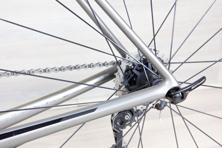 Used Trek Émonda SL 6 2019 Road & Gravel, Light Gray — image 14 of 17