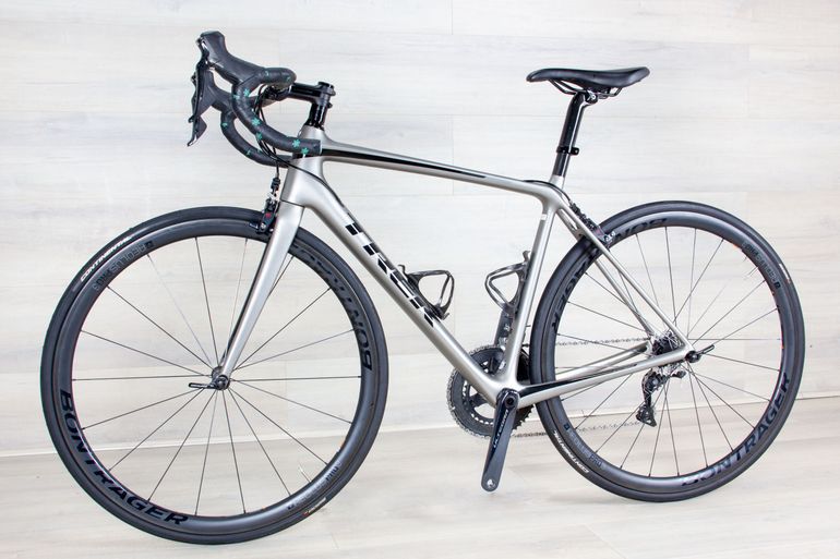 Used Trek Émonda SL 6 2019 Road & Gravel, Light Gray — image 12 of 17