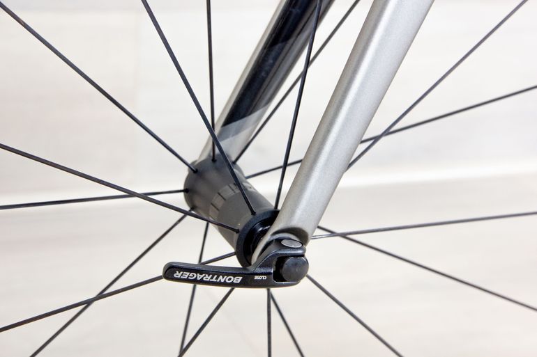 Used Trek Émonda SL 6 2019 Road & Gravel, Light Gray — image 15 of 17