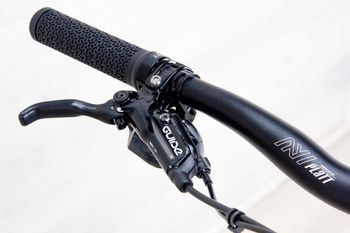 Used Cannondale Jekyll 2 2018 Mountainbike, Light Gray — image 19 of 19