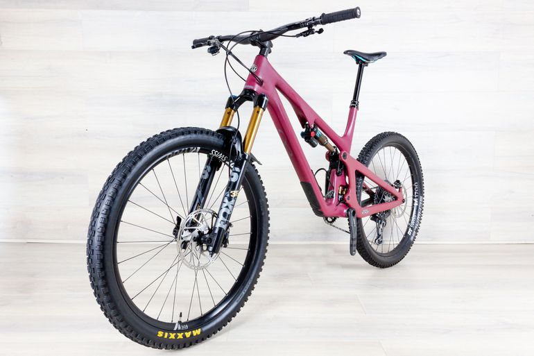 Used Yeti SB140 Turq Series 2021 Mountainbike, Red — image 6 of 21