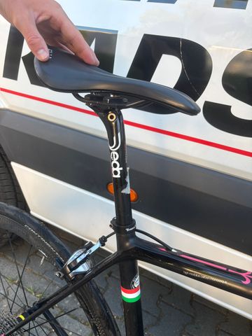 Used Wilier Zero 7 2019 Road & Gravel, Black — image 9 of 13