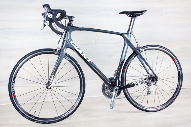 Used Giant Defy Advanced 2 2012 Road & Gravel, Light Gray — image 7 of 24