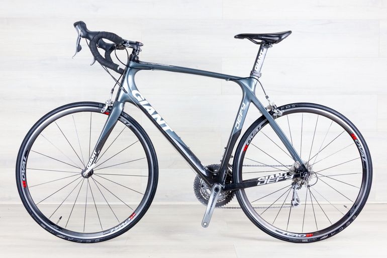 Used Giant Defy Advanced 2 2012 Road & Gravel, Light Gray — image 2 of 24