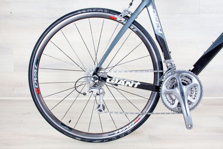 Used Giant Defy Advanced 2 2012 Road & Gravel, Light Gray — image 5 of 24
