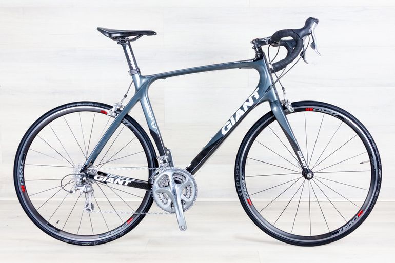 Used Giant Defy Advanced 2 2012 Road & Gravel, Light Gray — image 1 of 24